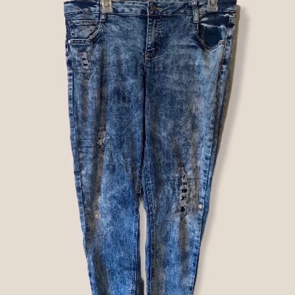 Arizona Ripped Jeans